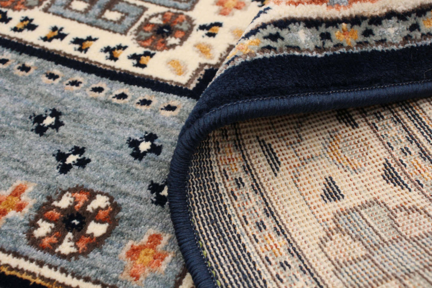 Tapis Enola gris-ivoire - 7'10 x 10'2|Carpette Enola gris-ivoire - 7 pi 10 pox 10 pi 2 po| D21U055Q