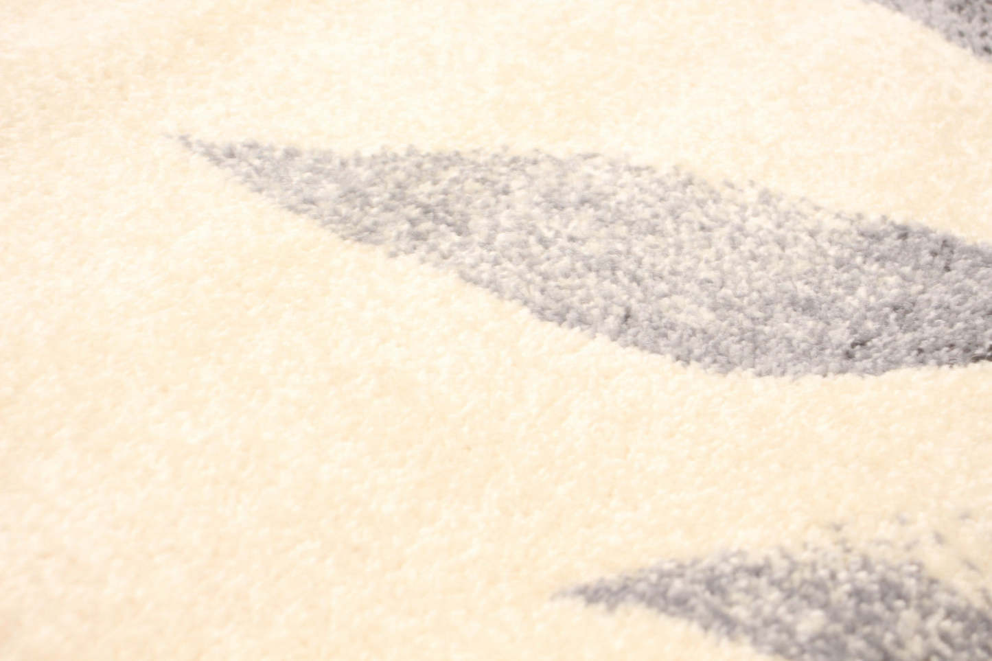 Palta Cream-Rose Area Rug - 3'11 x 5'7|Carpette Palta crème-rose - 3 pi 11 po x 5 pi 7 po| D28MM5T9