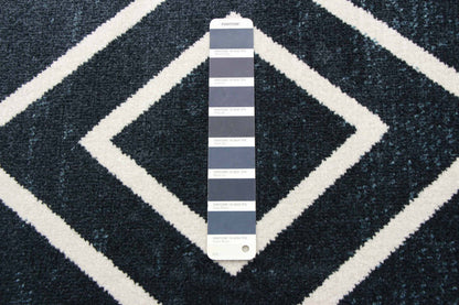 Kenza Blue Machine Washable Area Rug - 5'0 x 7'0|Tapis Kenza bleu lavable à la machine - 5 pi 0 po x 7 pi 0 po|D86FQR31