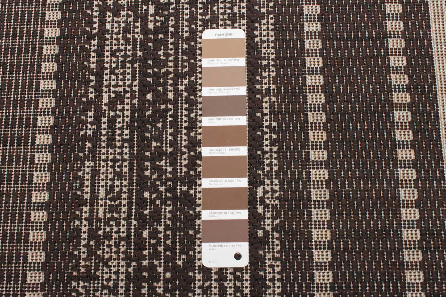 Tapis Wileen Chocolat - 4'4 X 6'5 |Carpette Wileen chocolat - 4 pi 4 po x 6 pi 5 po