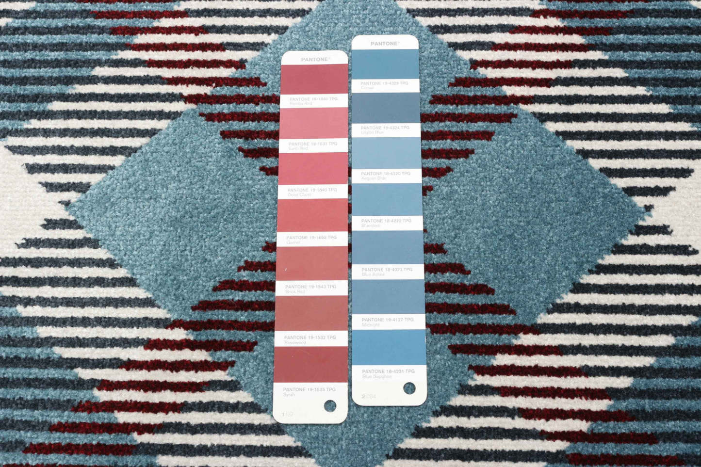 Tapis Kors bleu lavable en machine - 2'6 x 8'0|Carpette Kors bleue lavable à la machine - 2 pi 6 po x 8 pi 0 po|D86F9OFD