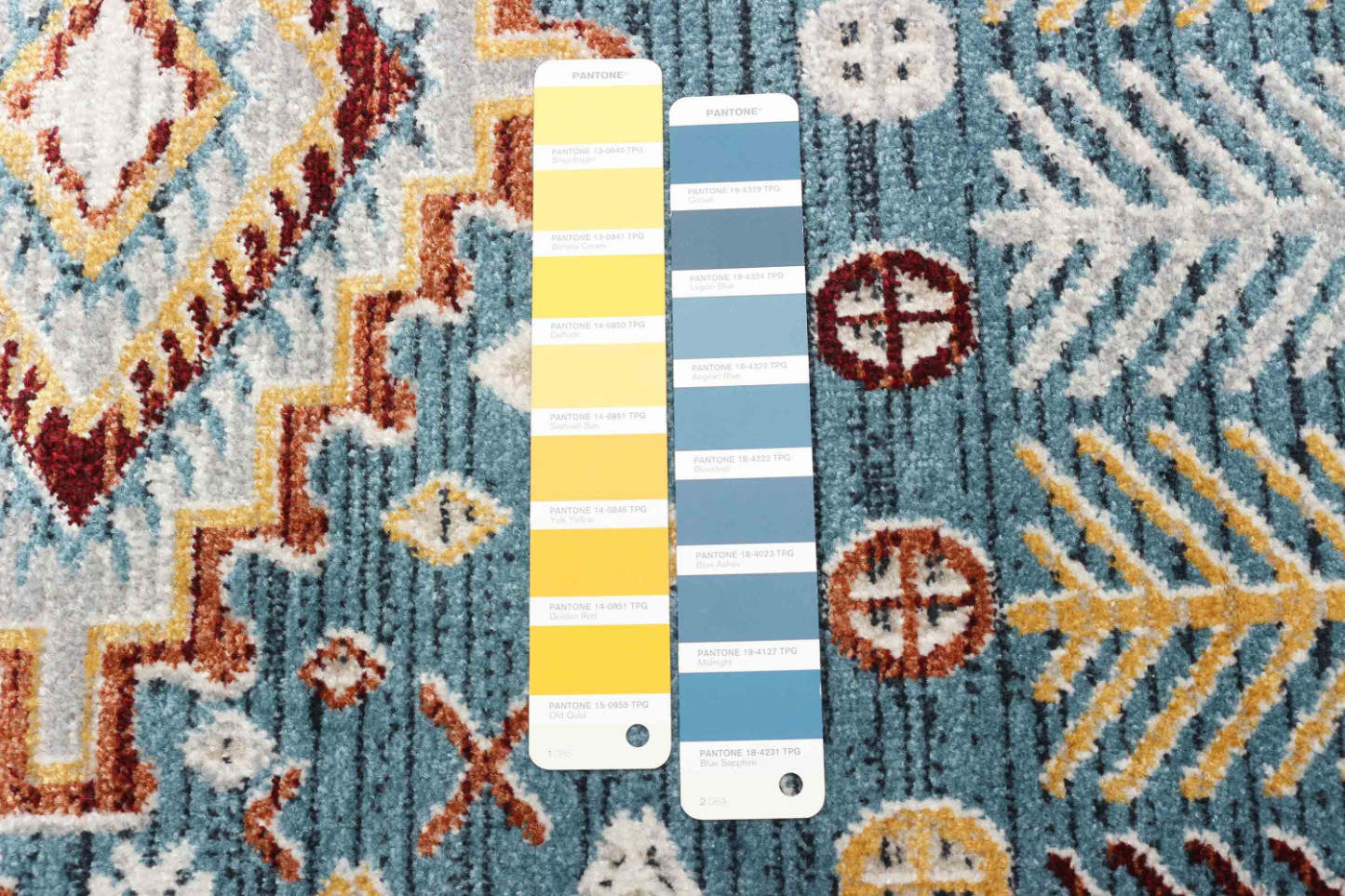 Gypsy Blue Machine Washable Area Rug - 5'0 x 7'0|Carpette Gypsy bleue lavable à la machine - 5 pi 0 po x 7 pi 0 po|D86FQYCP