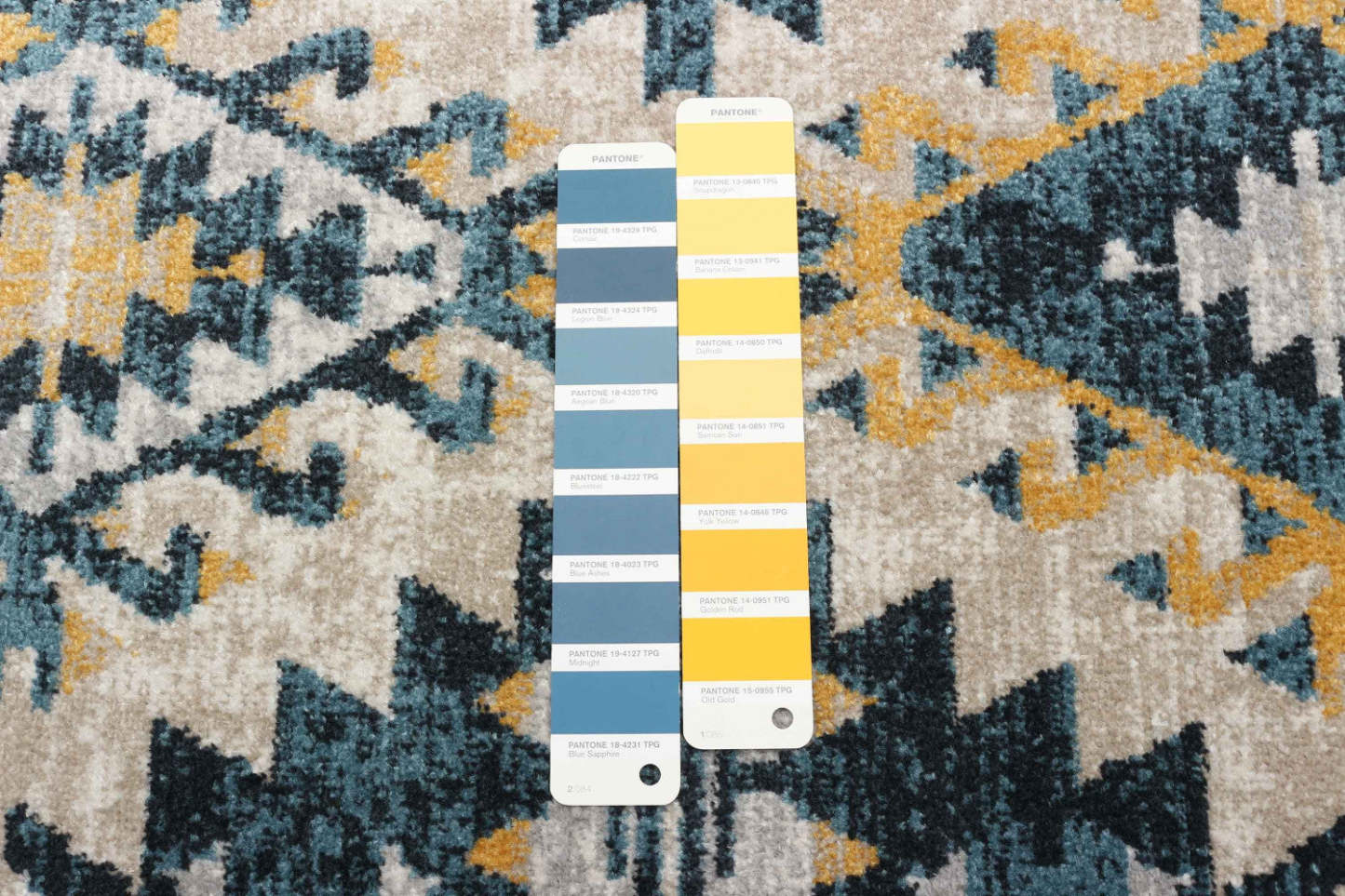 Tapis mosaïque taupe/bleu lavable en machine - 2'6 x 8'0|Carpette Mosaic taupe et bleue lavable à la machine - 2 pi 6 po x 8 pi 0 po|D86FKSIA