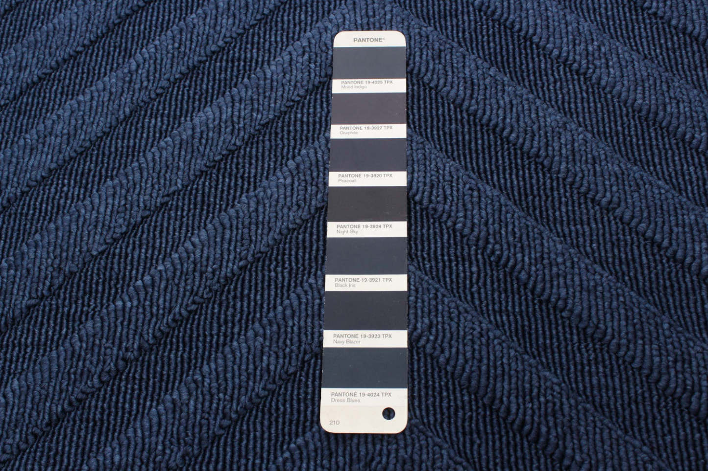 Tapis Dodie Bleu 6'7 x 9'6|Carpette Dodie bleue 6 pi 7 po x 9 pi 6 po|D86FQH3A