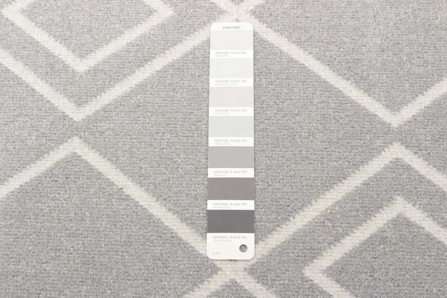 Tapis Kenza gris lavable en machine - 2'6 x 8'0|Carpette Kenza grise lavable à la machine - 2 pi 6 po x 8 pi 0 po|D86F8KNM