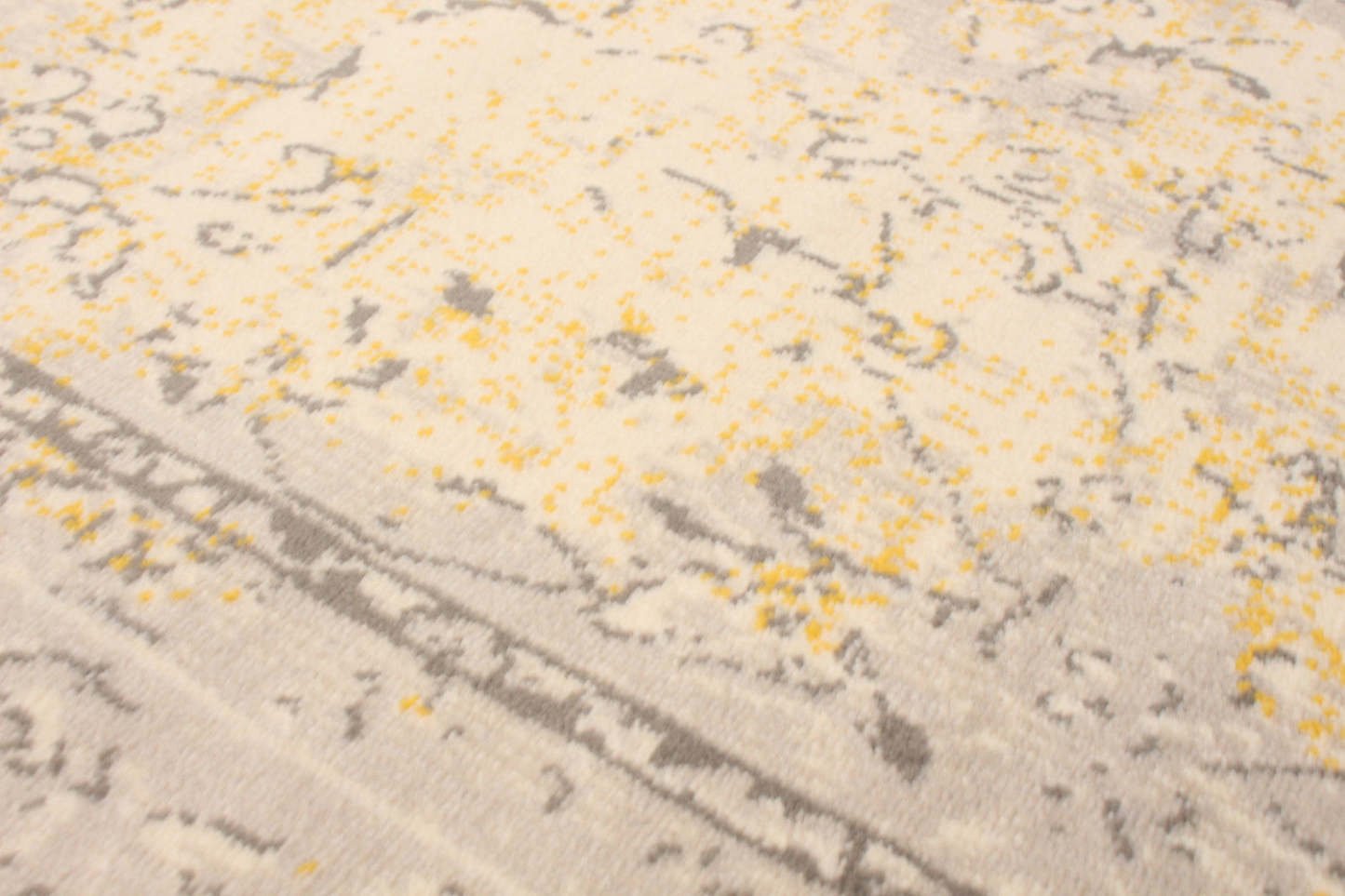 Tapis Majid Ivoire - 6'7 x 9'6|Carpette Majid ivoire - 6 pi 7 pox 9 pi 6 po| D28RX78W