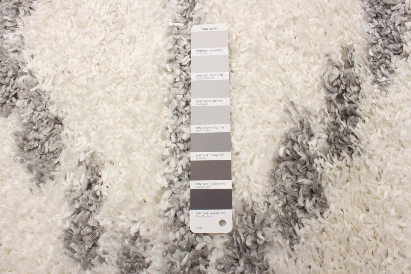 Helma Liv Cream Shag 5'3 X 7'3 Area Rug|Carpette à poil long Helma Liv crème 5 pi 3 po x 7 pi 3 po|D86FN19K