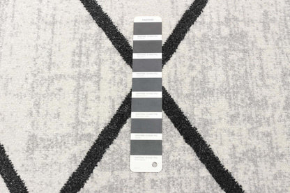 Tapis Damali ivoire/noir lavable en machine - 3'0 x 5'0|Carpette Damali ivoire et noire lavable à la machine - 3 pi 0 po x 5 pi 0 po|D86F85CW