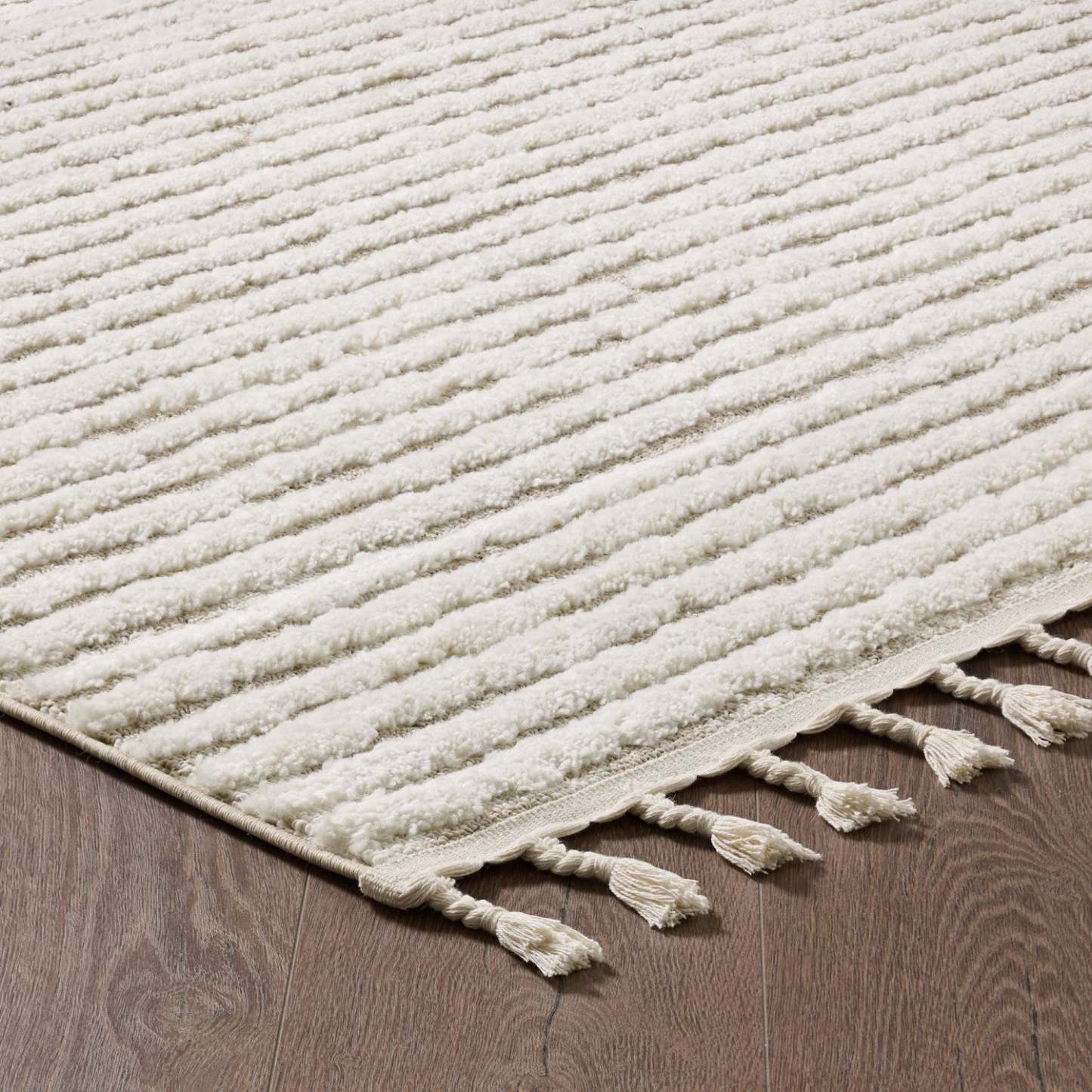 Quinto Beige Waves Shag Area Rug - 6'3 x 9'|Carpette à poil long Quinto beige à motif de vagues - 6 pi 3 po x 9 pi
