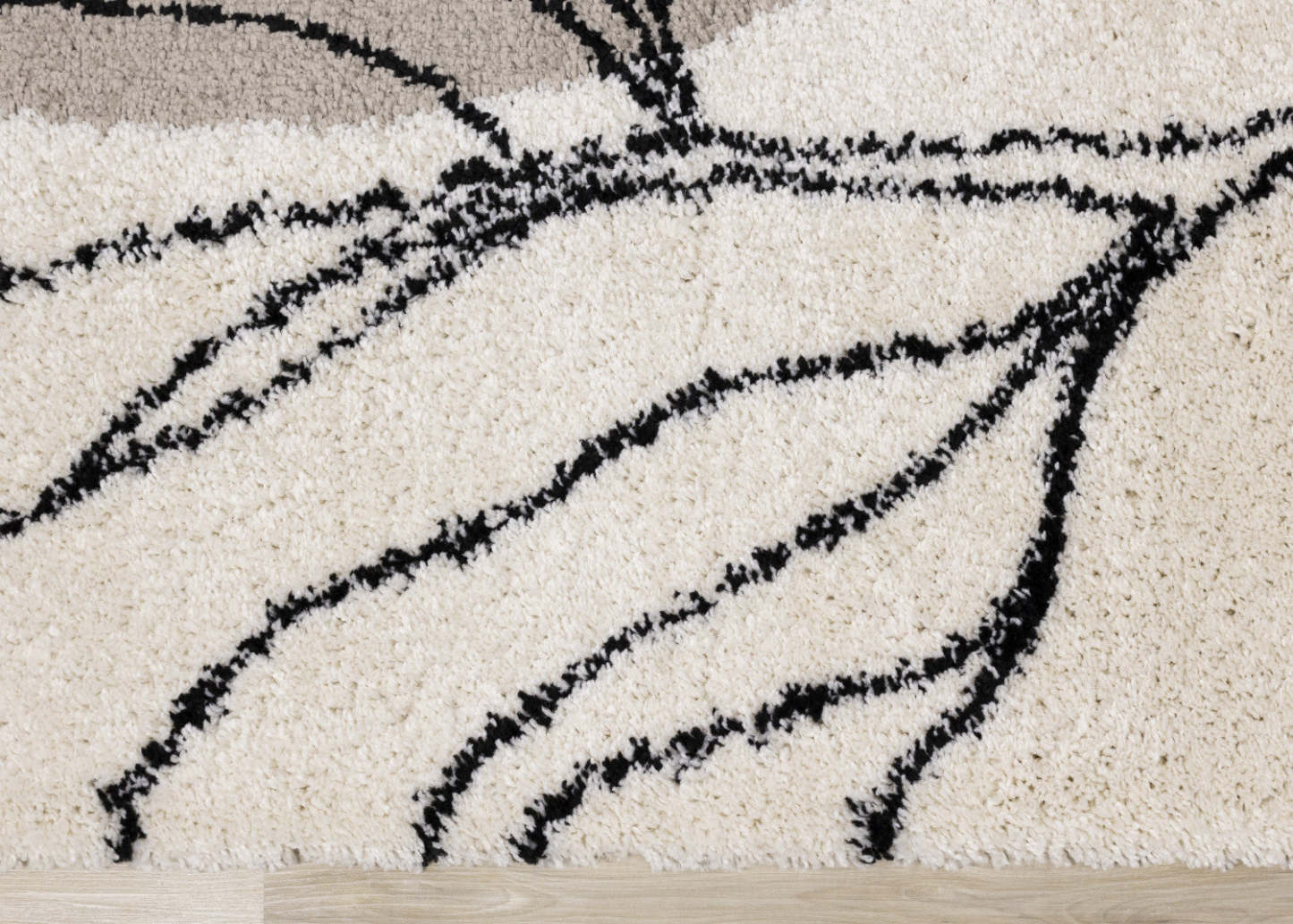 Miley Flower Moon Plush Area Rug - 7'10 x 10'10|Carpette moelleuse Miley avec fleurs et lune - 7 pi 10 po x 10 pi 10 po