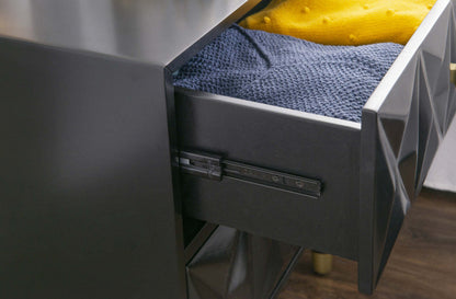 Geo 2-Drawer Textured Nightstand - Black|Table de nuit Geo texturée à 2 tiroirs - noire