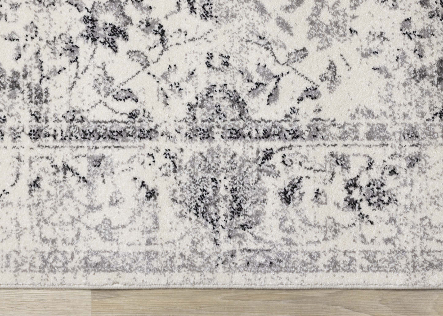 Carpette Sutton à motif floral traditionnel vieilli - 5 pi 3 po x 7 pi 7 po