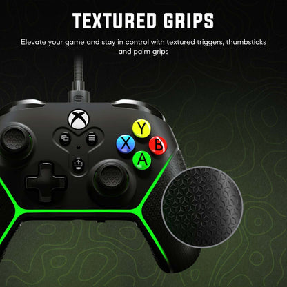 Surge Livewire Xbox Series X/S Microwatt Jr Black Controller|Manette Microwatt Junior Livewire de Surge noire pour consoles Xbox de séries X et S