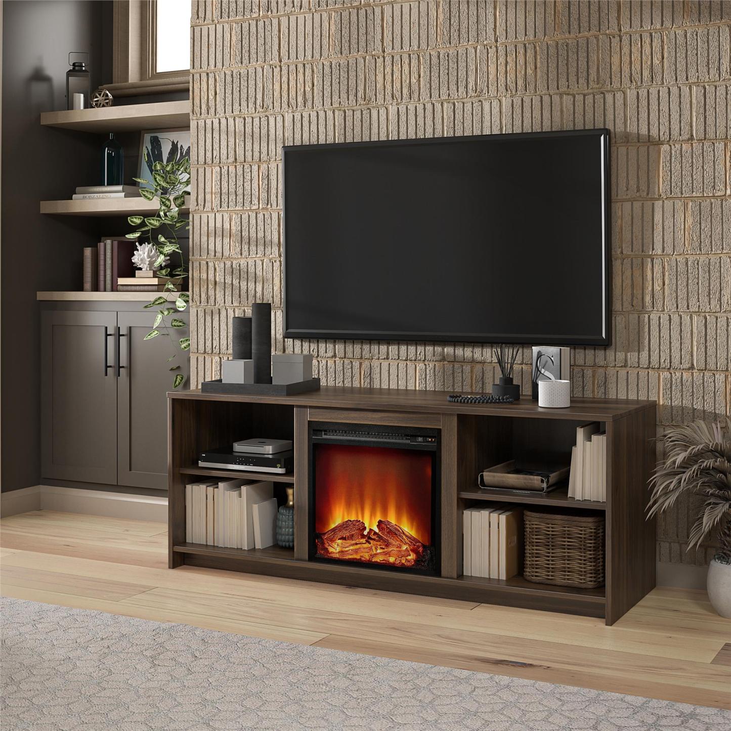 Ameriwood Home Mainstays Courtland Electric Fireplace TV Stand for TVs up to 65 - Noyer|Meuble pour téléviseur Mainstays Courtland d'Ameriwood Home avec foyer électrique pour téléviseurs jusqu'à 65 po - noyer