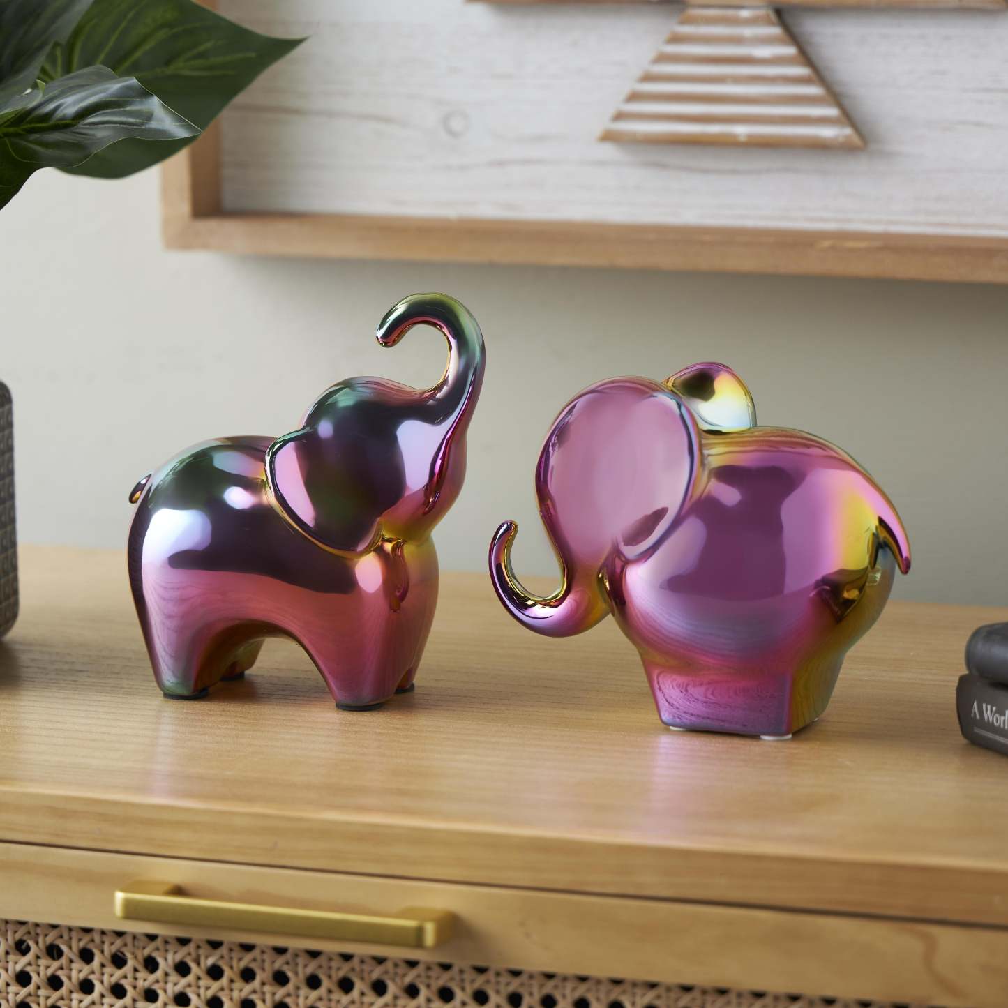 Sculpture d'éléphant irisé de 6 po en céramique - ensemble de 2|Ceramic 6 Iridescent Elephant Sculpture - Set de 2