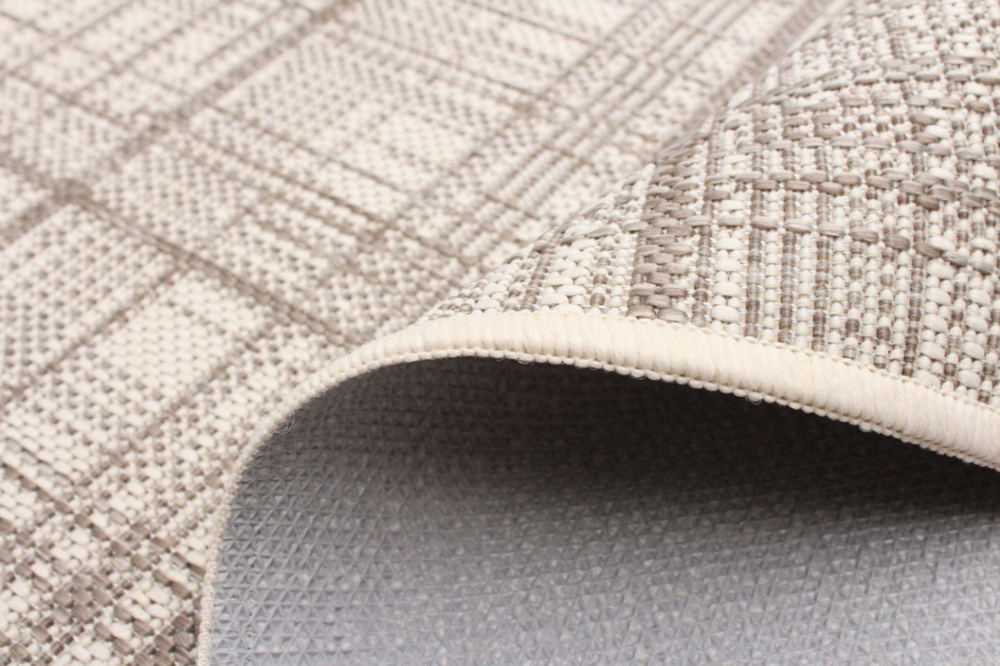 Panthea Ivory Area Rug - 4'4 X 6'5 |Carpette Panthea ivoire - 4 pi 4 po x 6 pi 5 po