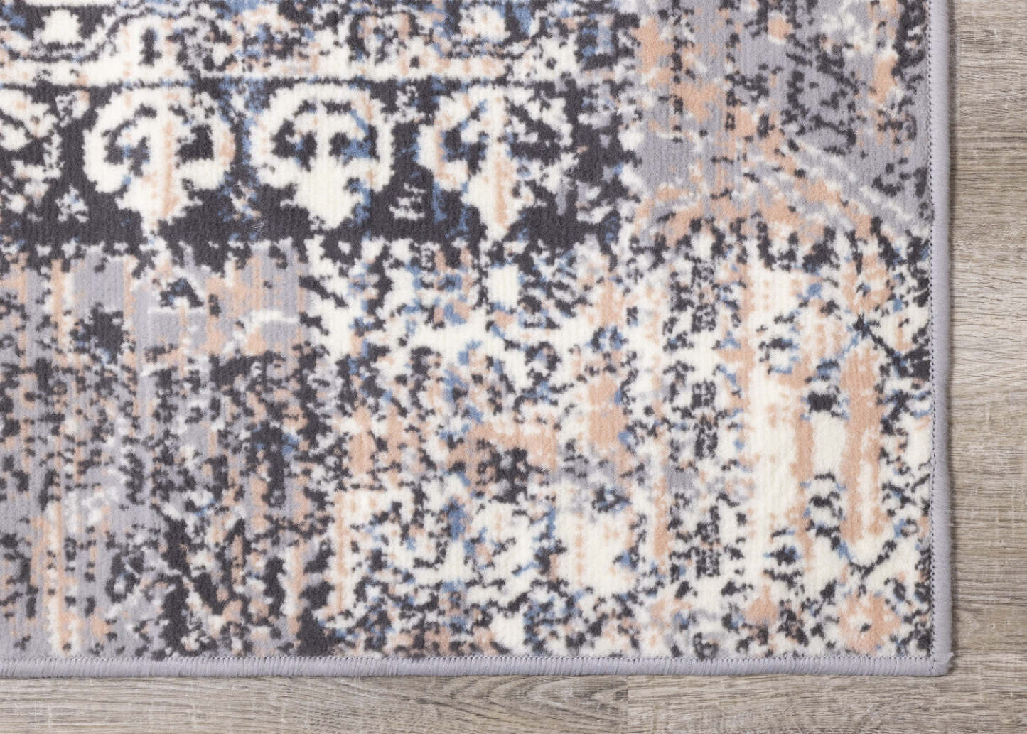 Florence Patchwork Indoor Area Rug - 4'7 x 6'7|Tapis d'intérieur Florence à motif patchwork - 4 pi 7 po x 6 pi 7 po