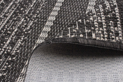 Tapis Wileen Noir - 4'4 X 6'5 |Carpette Wileen noire - 4 pi 4 po x 6 pi 5 po