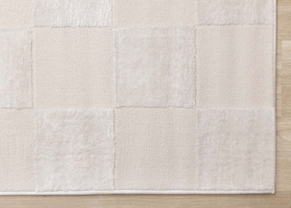 Leonardo White Grey Checkered Area Rug - 2'7 x 4'11|Carpette Leonardo blanche et grise à motif à carreaux - 2 pi 7 po x 4 pi 11 po