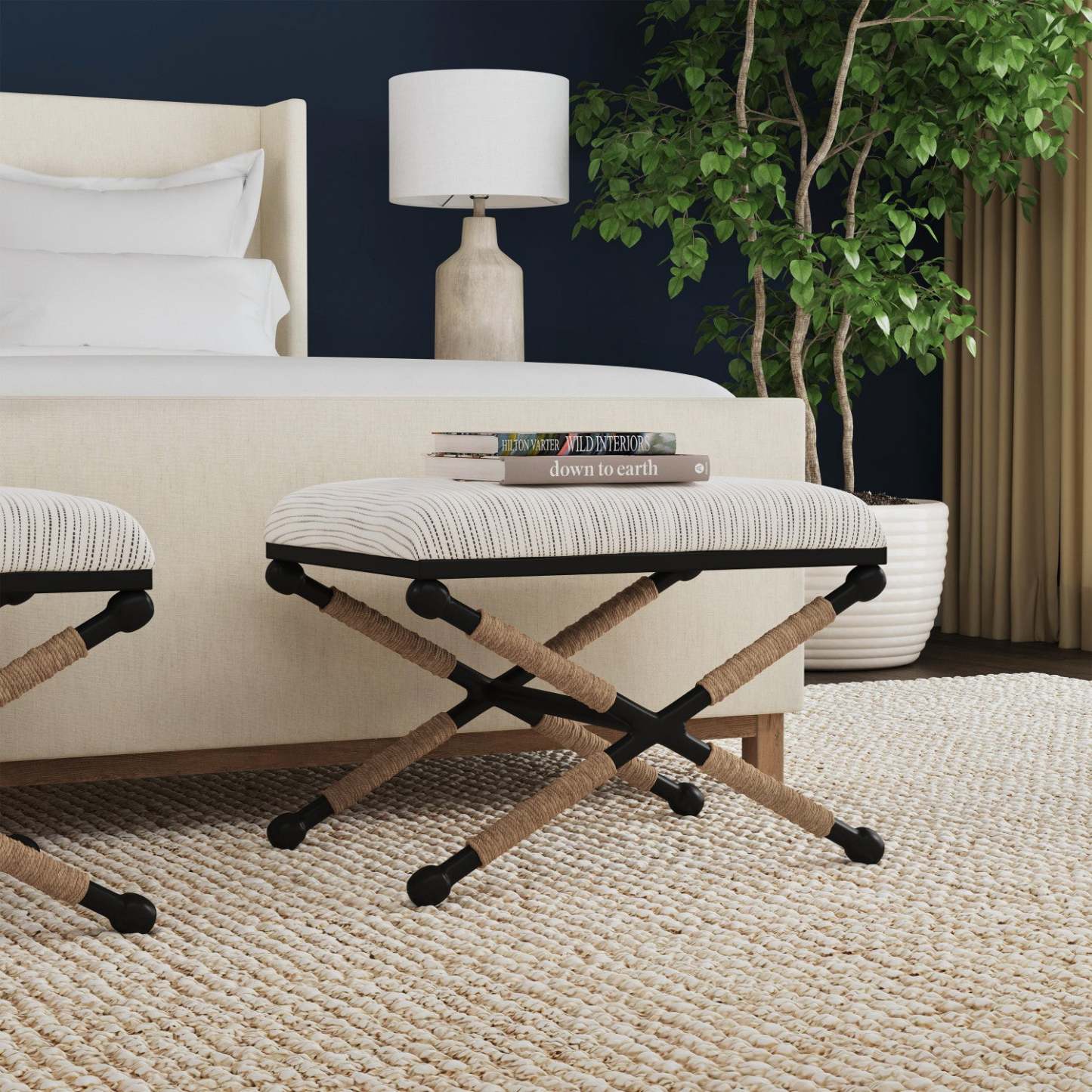 Ashburn Campaign Fabric Accent Stripe Ottoman - Black|Pouf d'appoint Ashburn Campaign en tissu rayé - noir