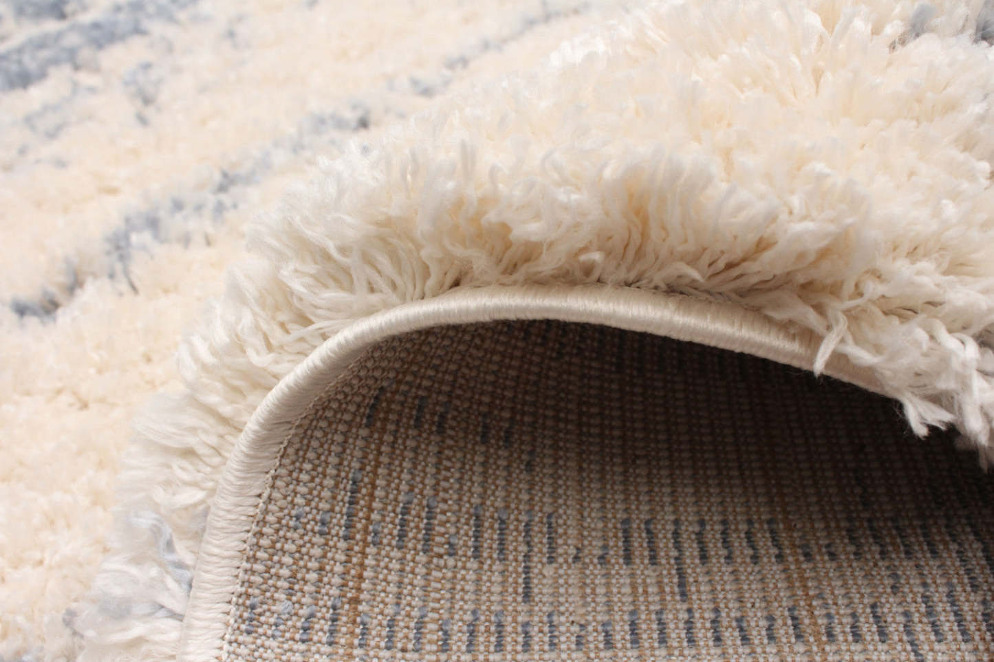 Kei Cream/Light Blue Area Rug - 3'11 x 5'7| Carpette Kei crème/bleu clair - 3 pi 11 po x 5 pi 7 po|D86F7XSY