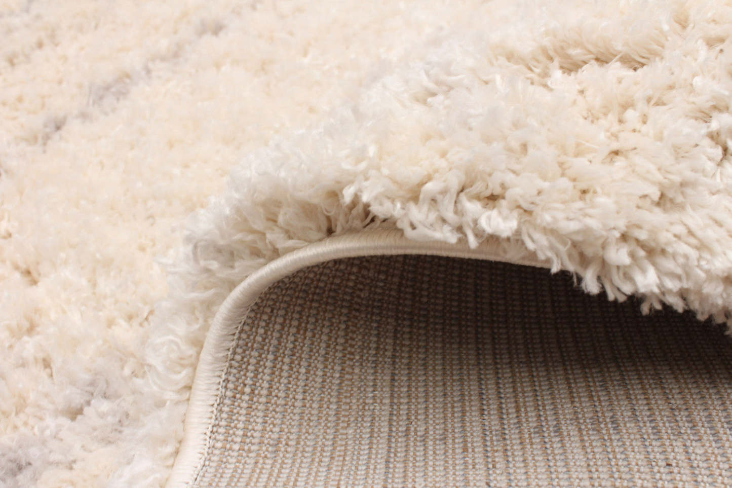 Kei Cream/Light Grey Area Rug - 3'11 x 5'7| Carpette Kei crème gris clair - 3 pi 11 po x 5 pi 7 po|D86FE9IC