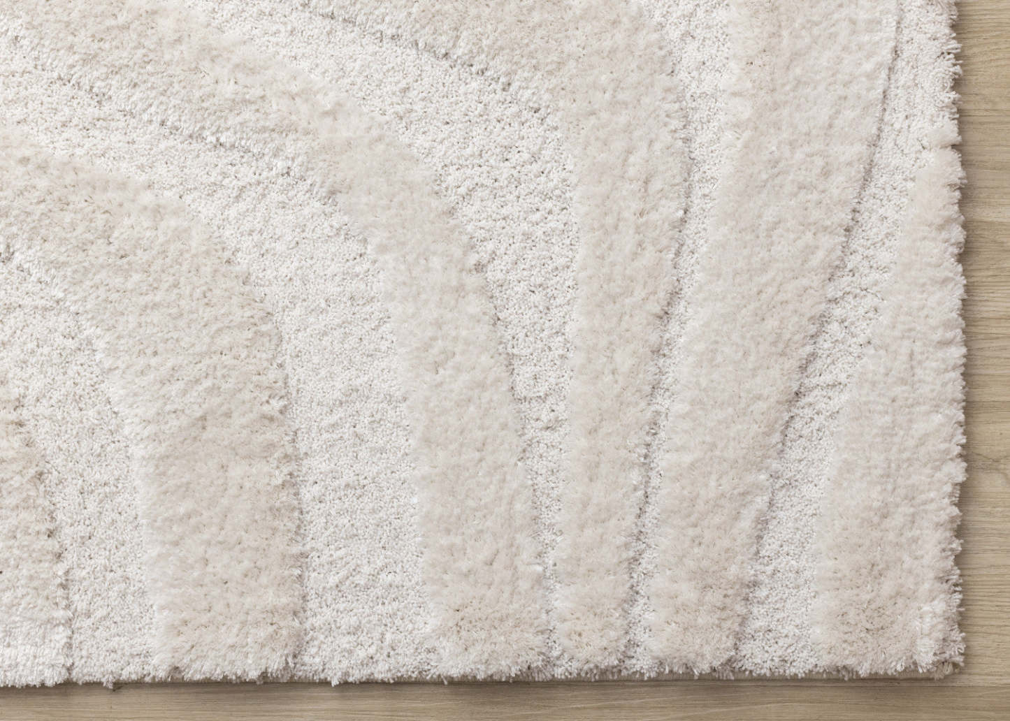 Lincoln Modern Luxurious Plush White Curves Area Rug - 5'3 x 7'7|Carpette moderne, luxueuse et moelleuse Lincoln blanche à motif de courbes - 5 pi 3 po x 7 pi 7 po