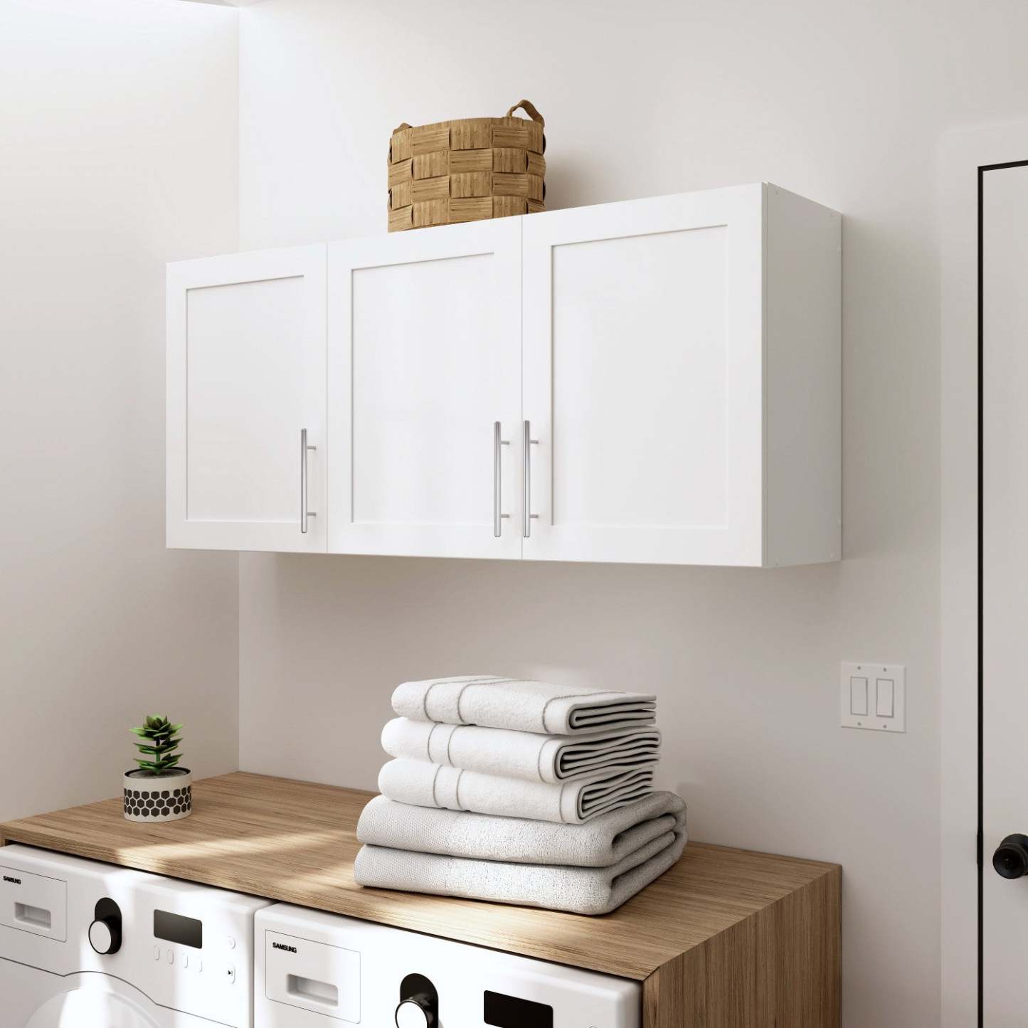 Prepac Elite 54 Wall Storage Cabinet - Blanc|Armoire de rangement murale Elite de Prepac de 54 po - blanche