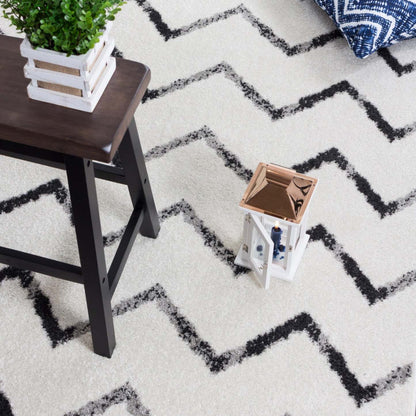 Lav Chevron Grey 3x5 Area Rug|Carpette Lav grise à motifs de chevrons 3 x 5|D80GLCN2