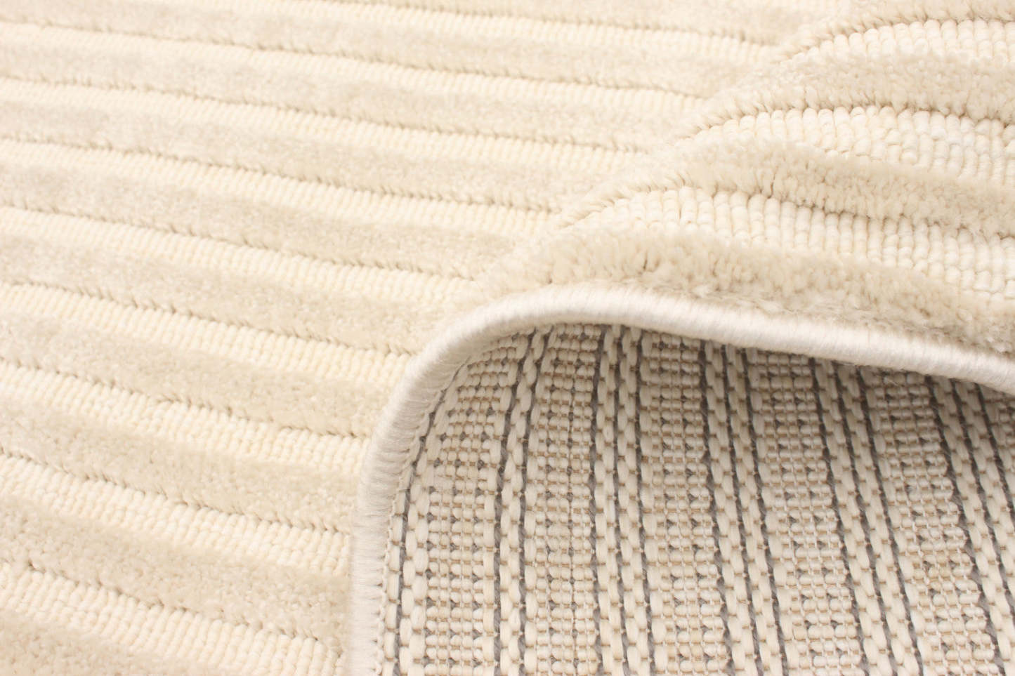 Kiah Ivory 3'11 x 5'7 Area Rug|Carpette Kiah ivoire 3 pi 11 po x 5 pi 7 po|D86F5TJ5