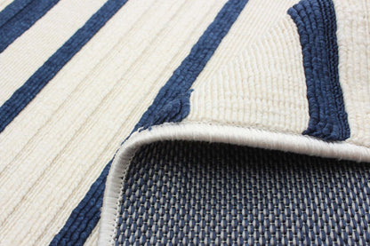 Talya Blue-Ivory 3'11 x 5'7 Area Rug|Carpette Talya bleue ivoire 3 pi 11 po x 5 pi 7 po|D86FSWPG