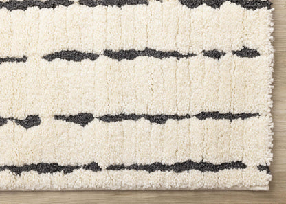 Teagan Plush Pile Cream Black Vertical Lines Area Rug - 5'3 x 7'7|Carpette à poil moelleux Teagan crème et noire à motif de rayures verticales - 5 pi 3 po x 7 pi 7 po