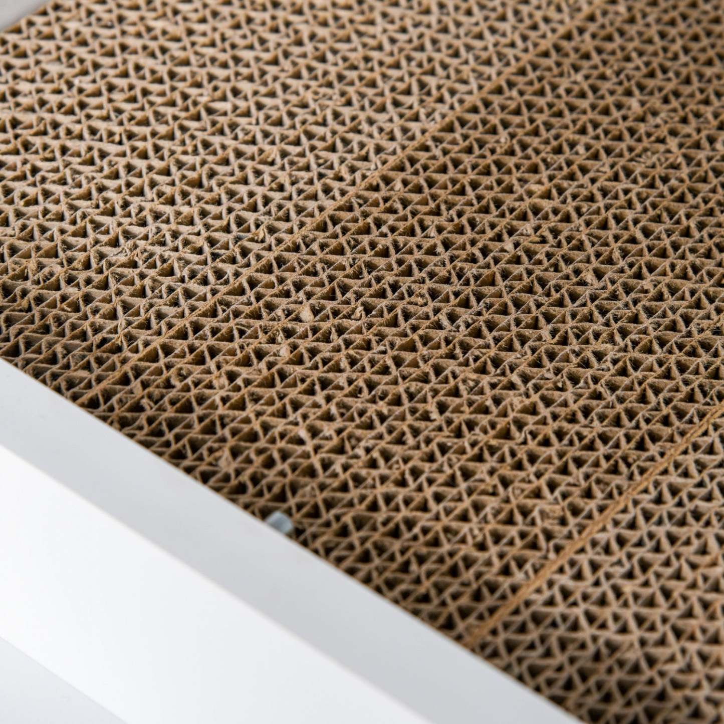 Pawhut Meuble de toilette en bois pour chat avec litière intégrée, niche, table de chevet et griffoir | Portes magnétiques Gratoir Blanc