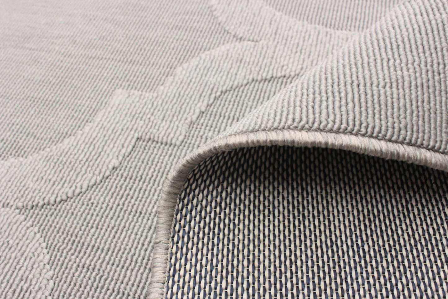  Sophie Grey Area Rug - 6'7 X 9'6 Area Rug| Carpette Sophie grise - 6 pi 7 po x 9 pi 6 po|D86F685L