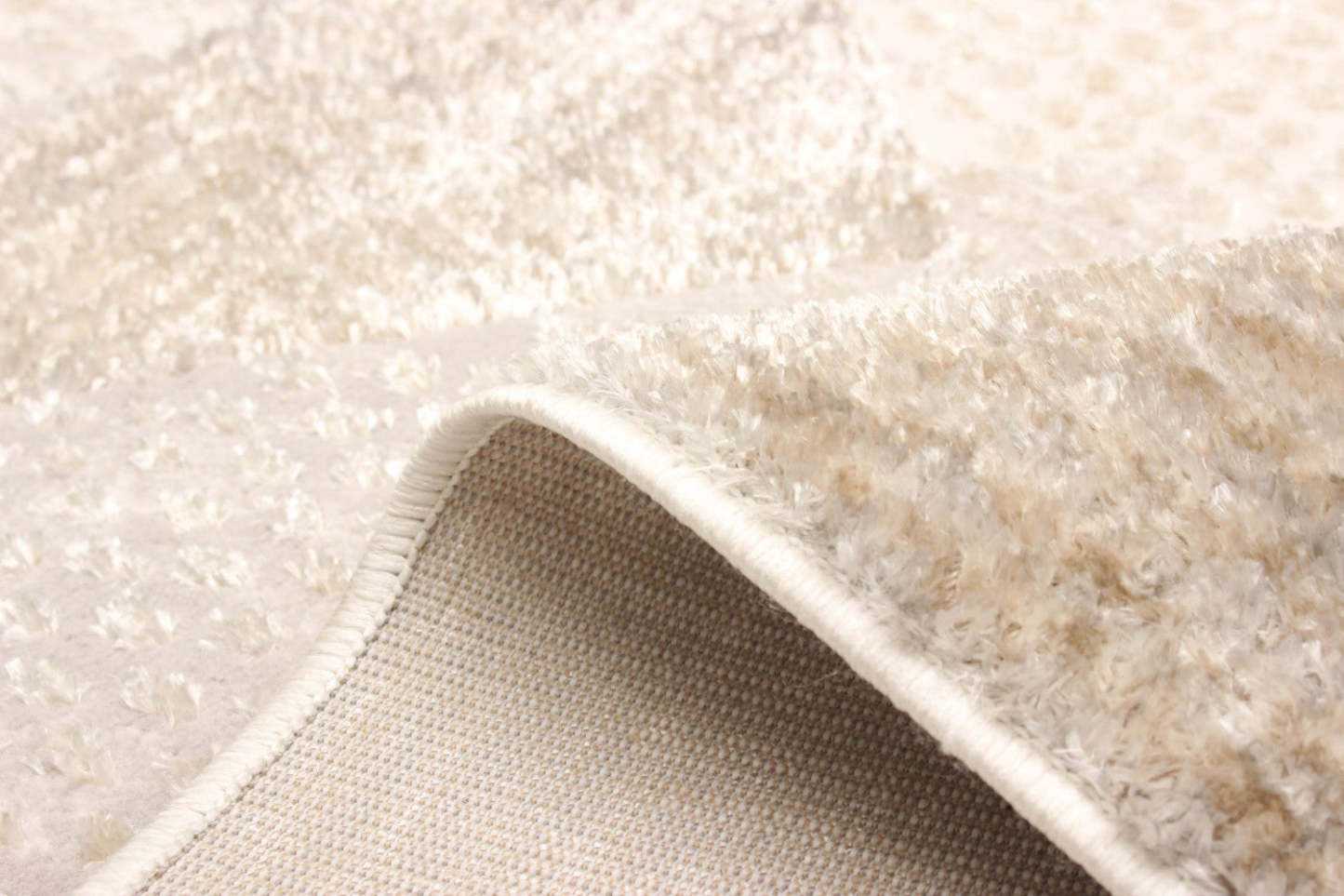 Fabian Ivory Area Rug - 5'0 x 8'0|Tapis Fabian ivoire - 5 pi 0 po x 8 pi 0 po