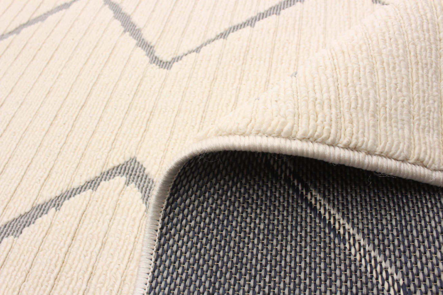 Tapis Kimi ivoire 6'7 x 9'6|Carpette Kimi ivoire 6 pi 7 po x 9 pi 6 po|D86FQABV