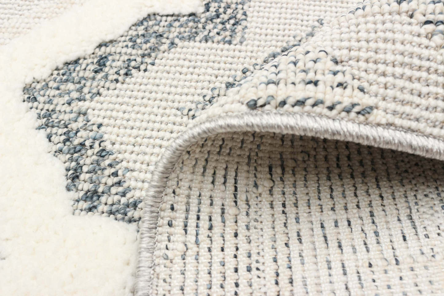 Tapis Alaqua Ivoire - 5'0 x 7'0|Carpette Alaqua ivoire - 5 pi 0 po x 7 pi 0 po|D86FD7I7