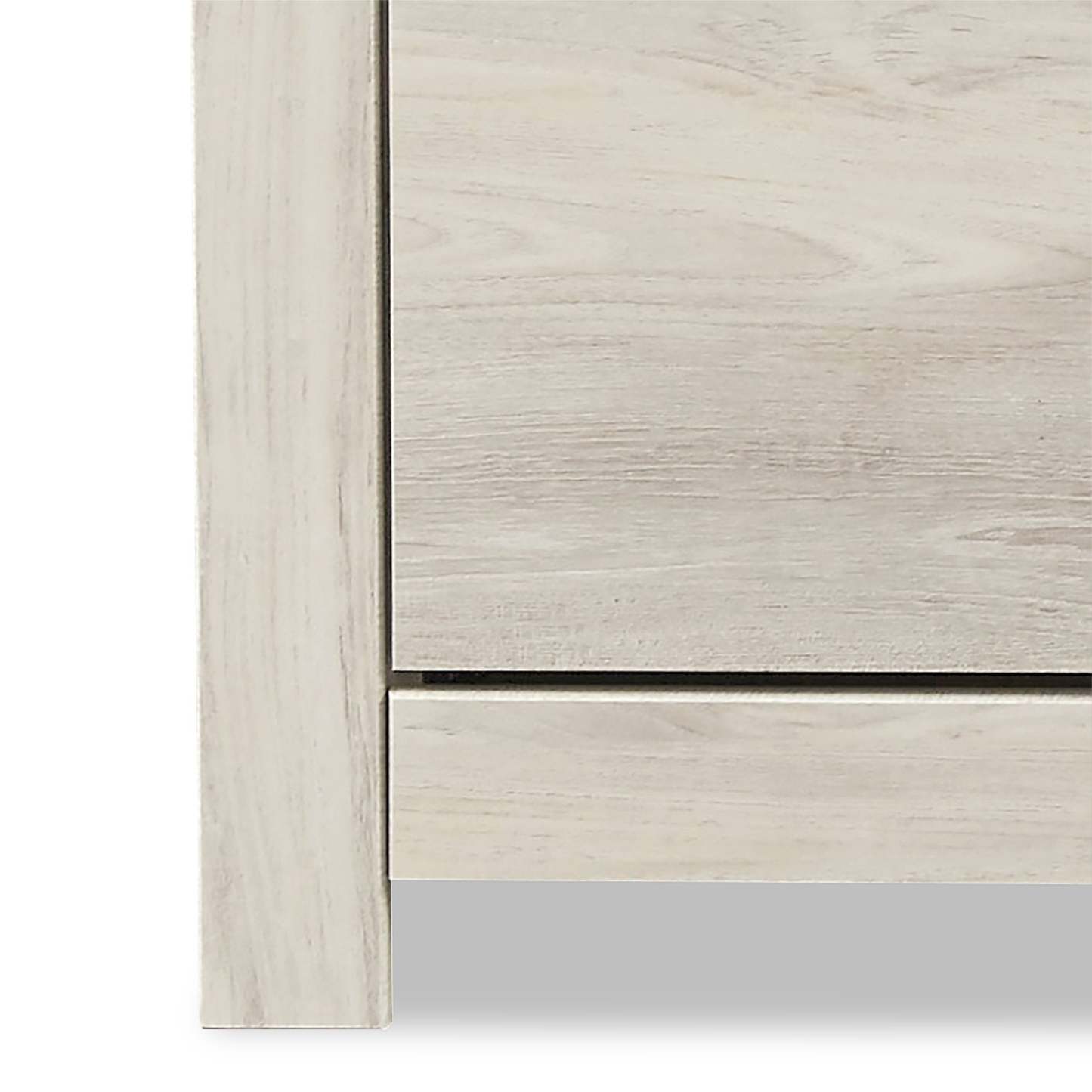 Commode à 6 tiroirs Abby pour chambre à coucher, 58,7 L x 36,42 H - Blanc | Commode Abby de 58,7 po (L) x 36,42 po (H) à 6 tiroirs pour la chambre à coucher - blanche