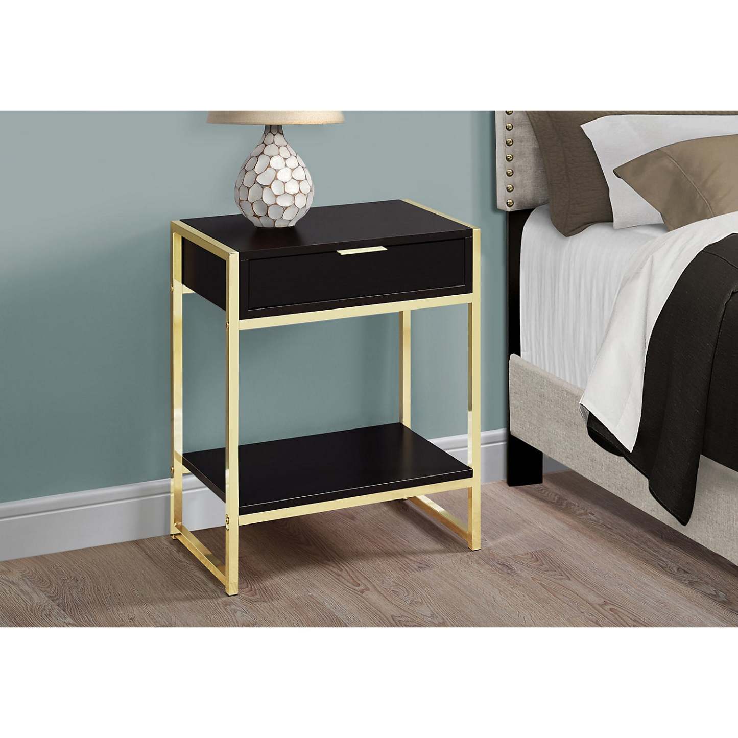 Alice 19,5 Accent Table With Storage &amp; Shelf - Cappuccino with Gold Accents|Table d'appoint Alice de 19,5 po avec rangement et tablette - cappuccino avec touches dorées