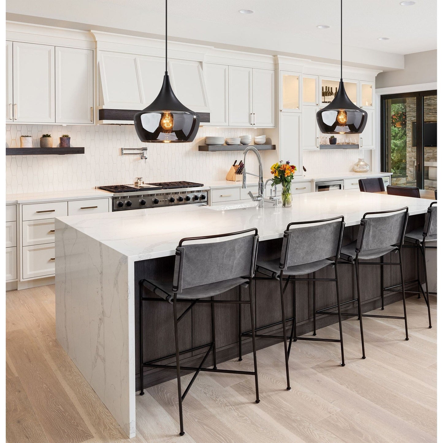 Suspension Eliza Adesso noire ou acier