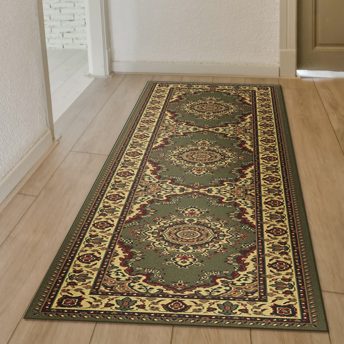 Tapis de sol Admire Home Living Caroline à médaillon traditionnel