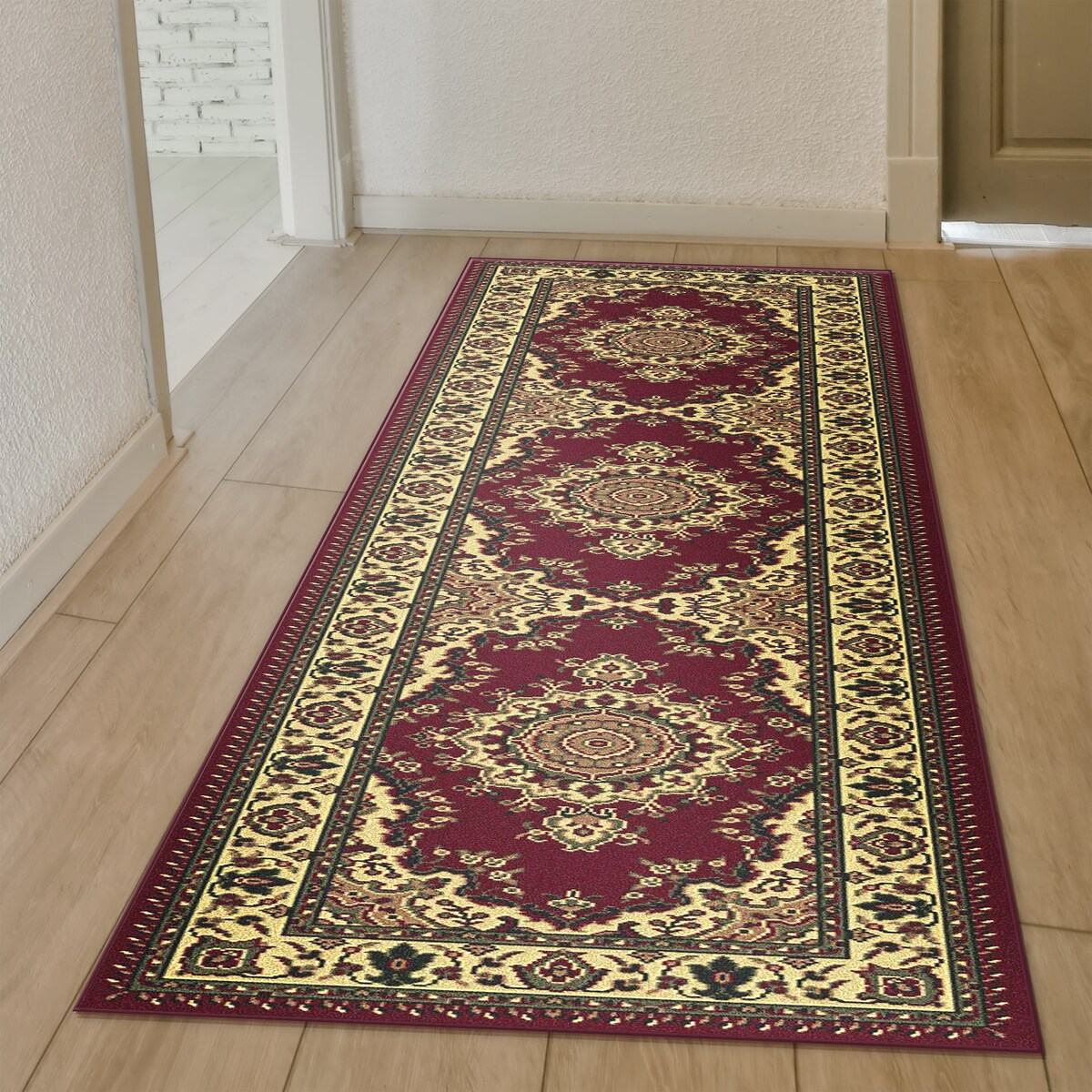 Tapis de sol Admire Home Living Caroline à médaillon traditionnel