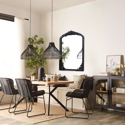 Miroir sur pied arqué en bois massif sculpté