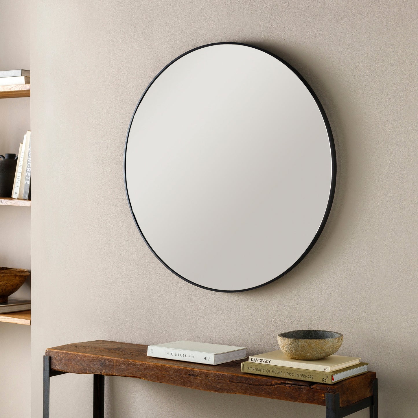 Miroir décoratif rond moderne en aluminium Aranya de Livabliss