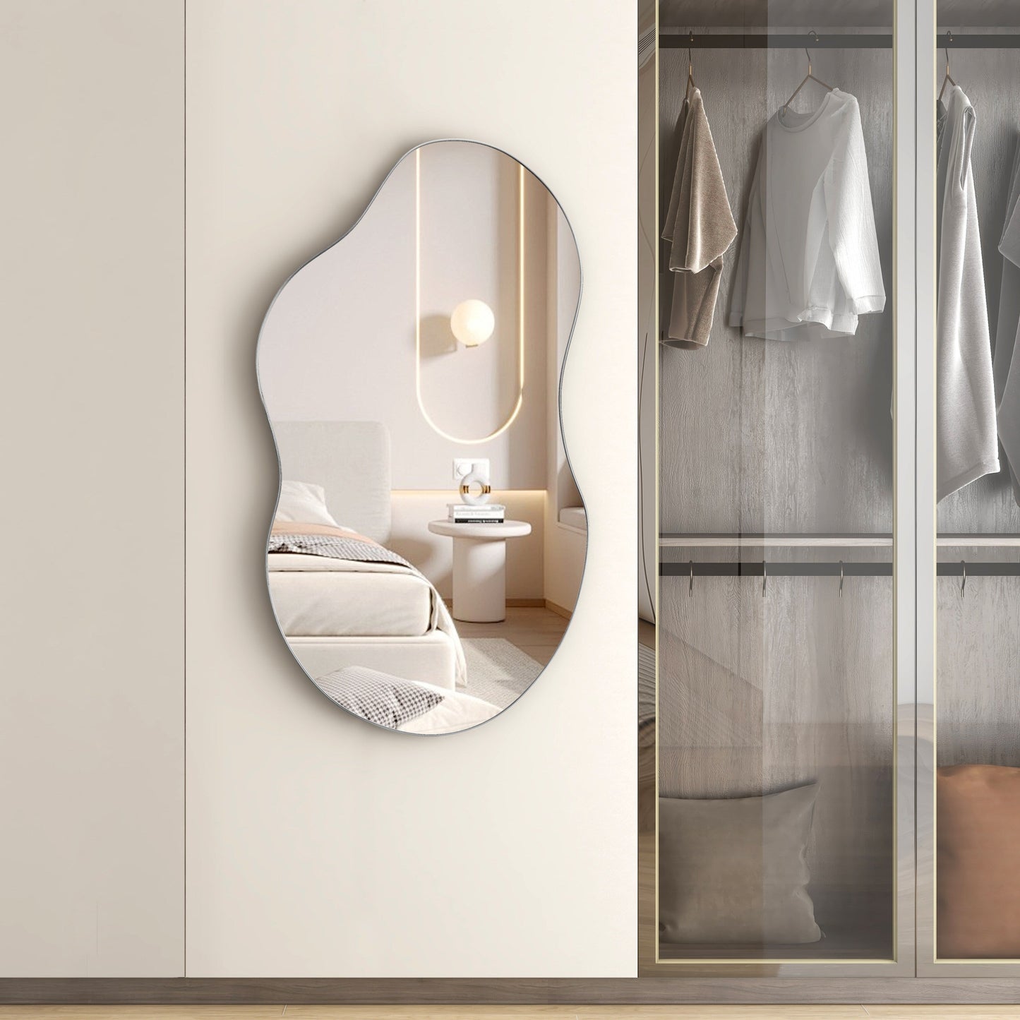 Miroir mural asymétrique ondulé de style antique