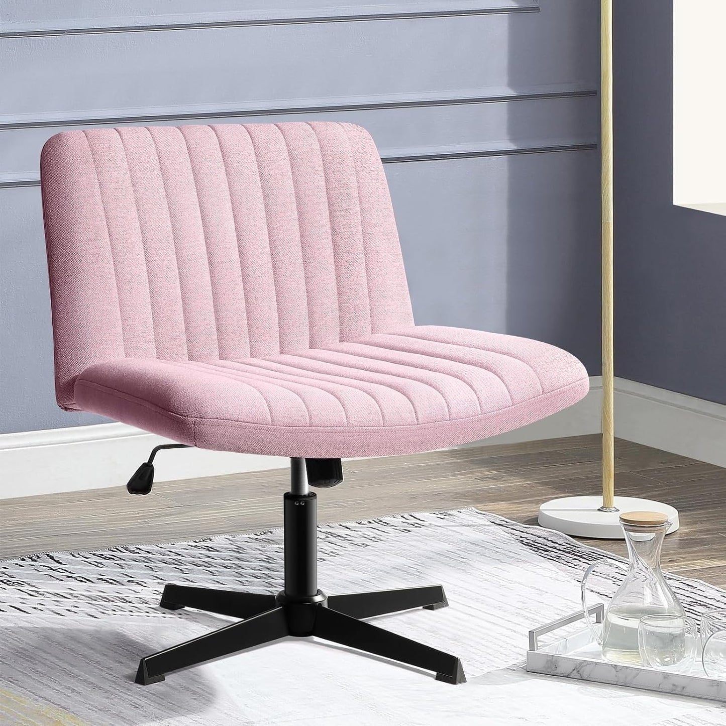 Chaise de bureau pivotante moderne BOSSIN Criss Cross Chair sans accoudoirs et sans roulettes, rembourrée en tissu.