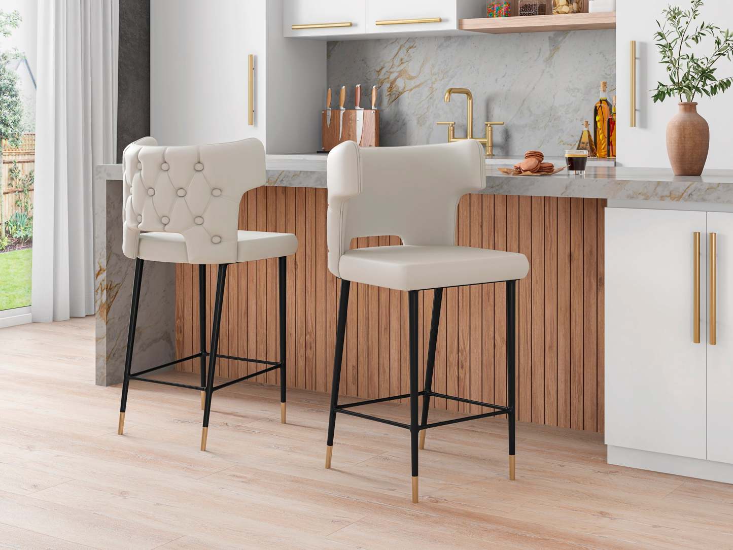 Manhattan Comfort Holguin 41.34 Wooden Barstool - Cream, Black &amp; Gold|Tabouret bar Holguin de Manhattan Comfort de 41,34 po en bois - crème, noir et doré