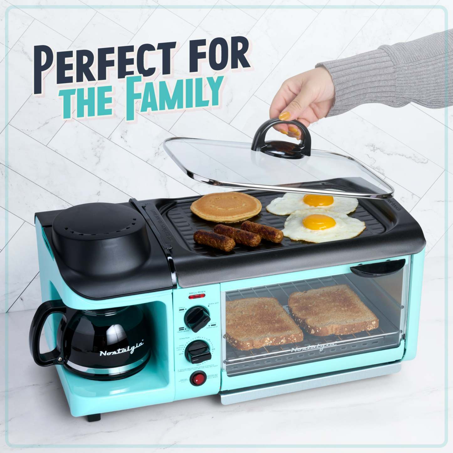Station déjeuner rétro 3 en 1 de format familial de Nostalgia avec quatre grille-pain turquoise - BST3AQ