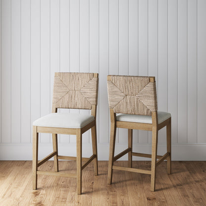 Tabouret de bar bohème Beacon en boucle, chaise de comptoir rembourrée avec structure en bois massif et dossier en jonc de mer tressé