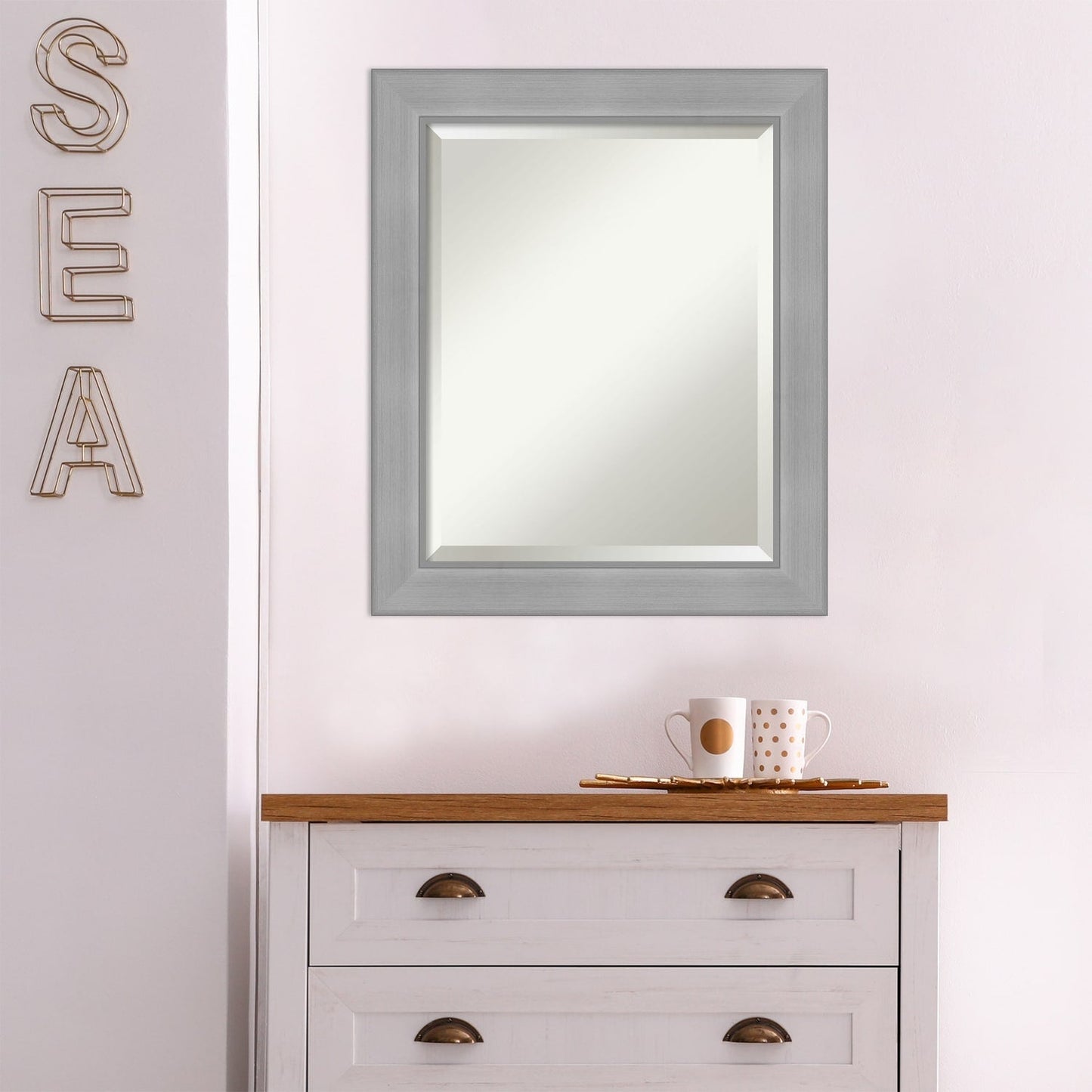 Miroir mural biseauté pour salle de bain - Cadre Vista en nickel brossé